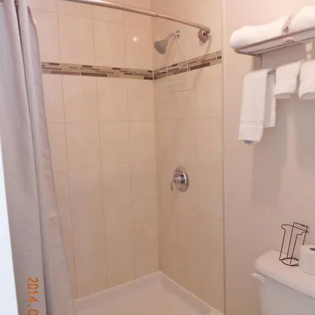 Cardinal Court Motel Saint Thomas Room photo